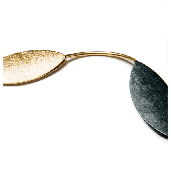 Black Gold Leaf Motif Necklace